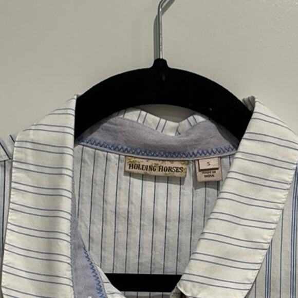 MSRP $128 | Holding Horses Button-Down Top Size S-M | Anthropologie |QUICKSHIP - Picture 3 of 6